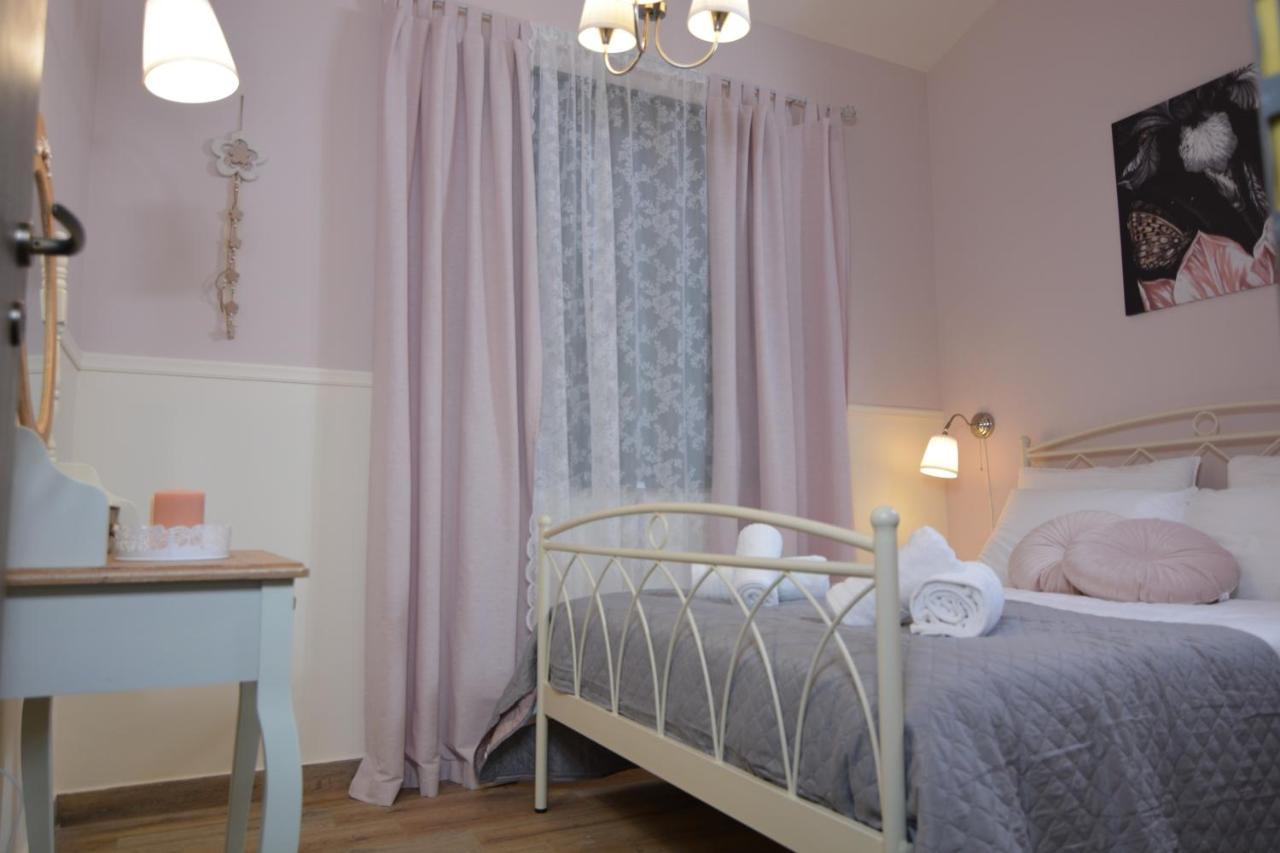 Olympia'S Apartments Артемида Екстериор снимка