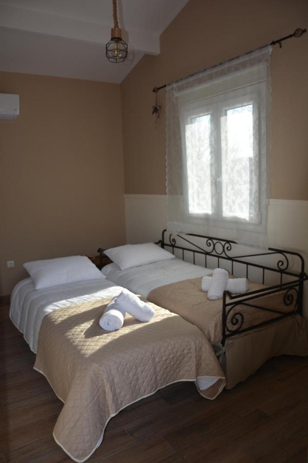 Olympia'S Apartments Артемида Екстериор снимка